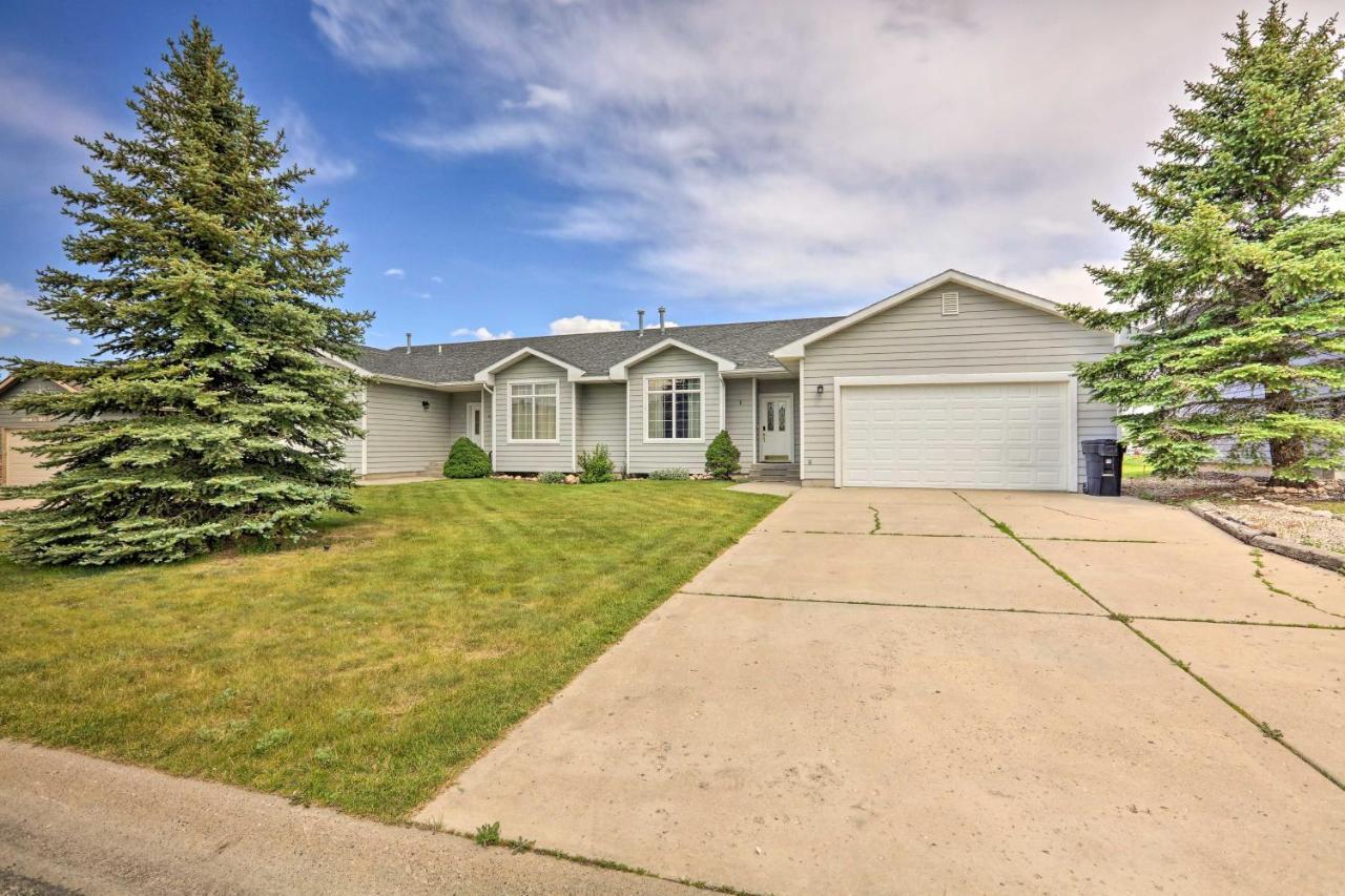 Red Lodge Townhome With Hot Tub And Mountain Views! Exterior photo